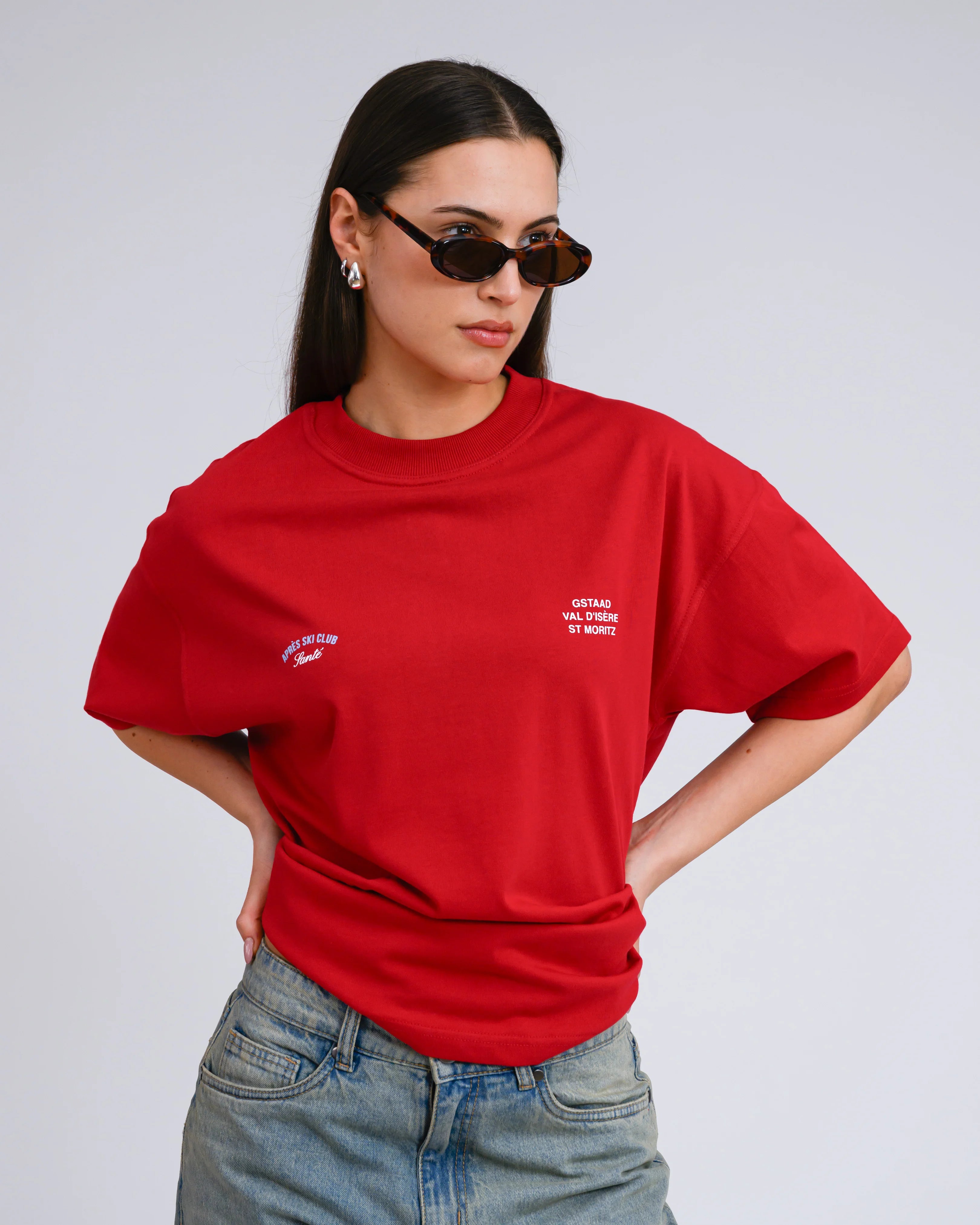 Helena is 174cm wearing S