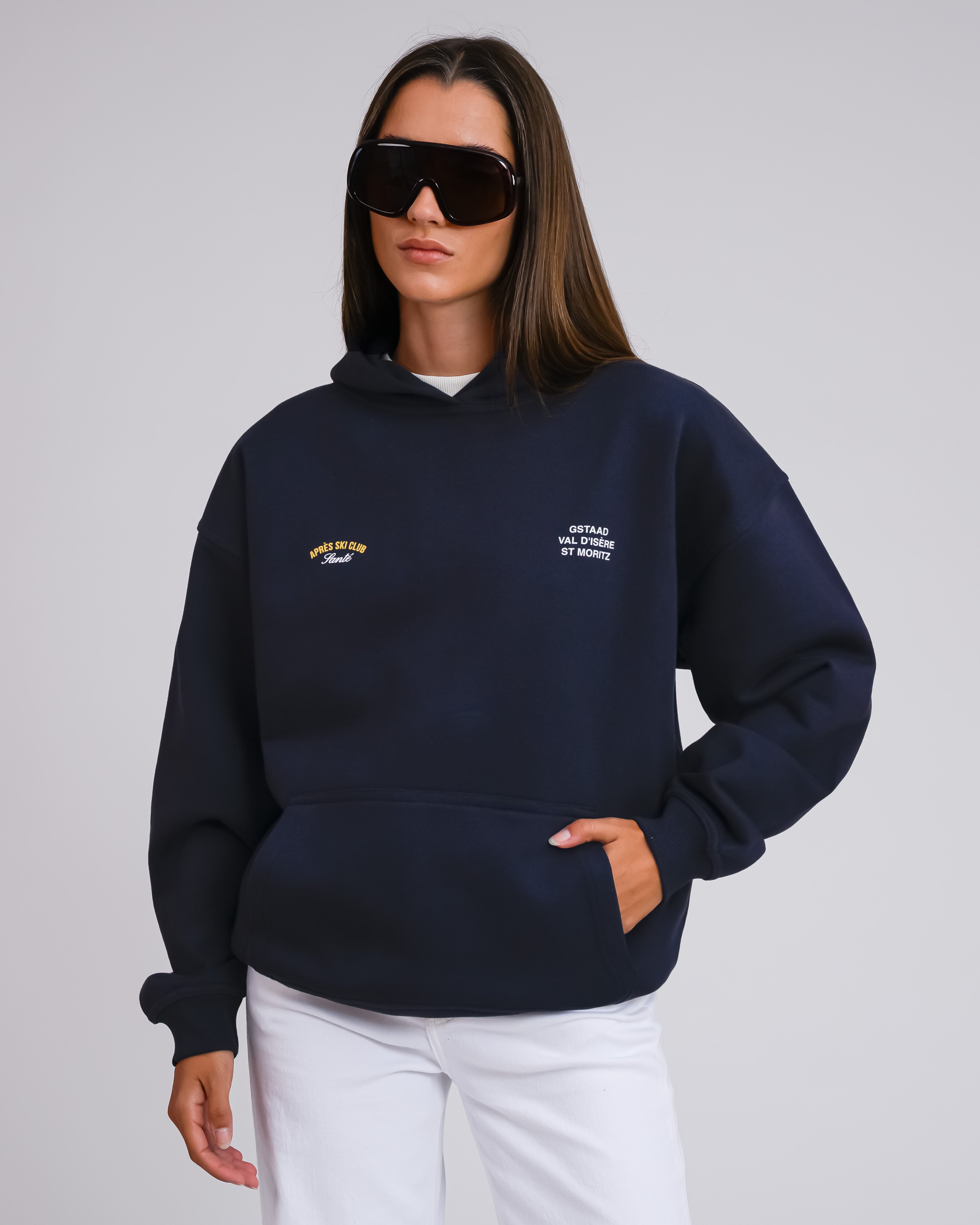 Alison is 176cm wearing S